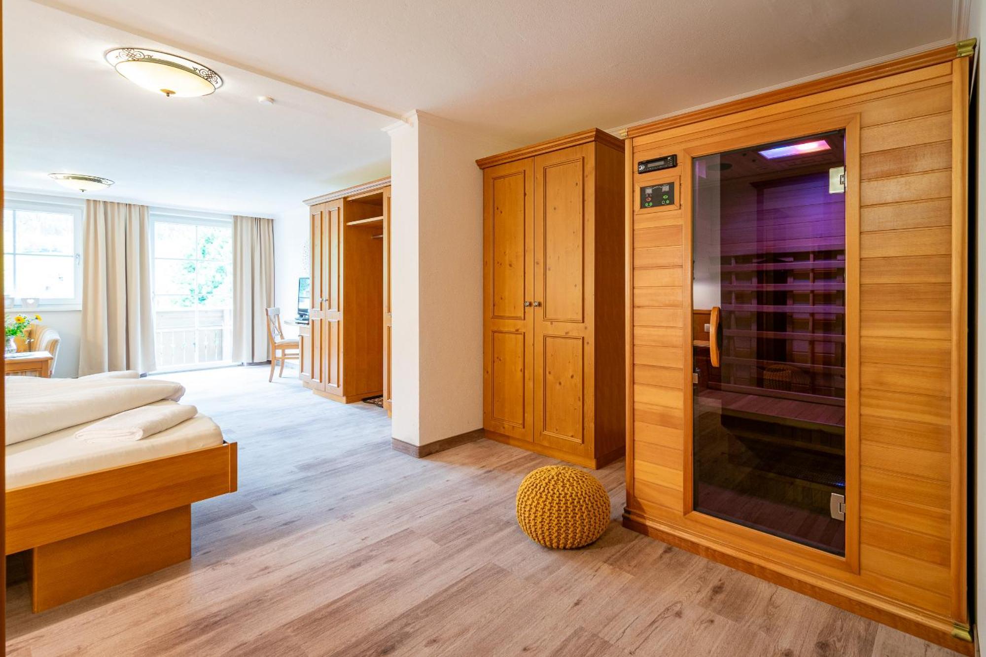 Landhotel Hubengut Bed And Breakfast Radstadt Exterior photo